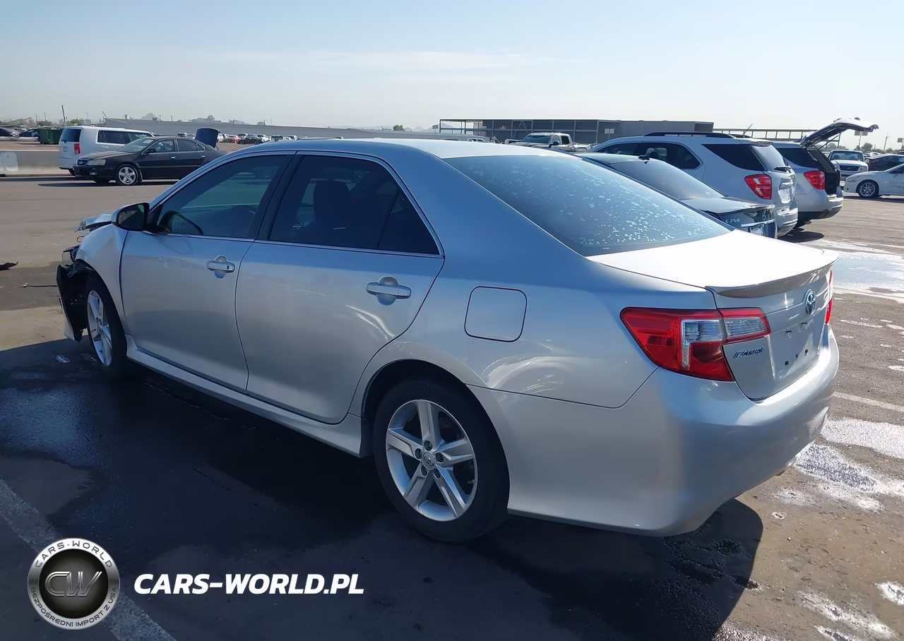 2013 Toyota Camry Se VIN:4T1BF1FK3DU264734 - 3