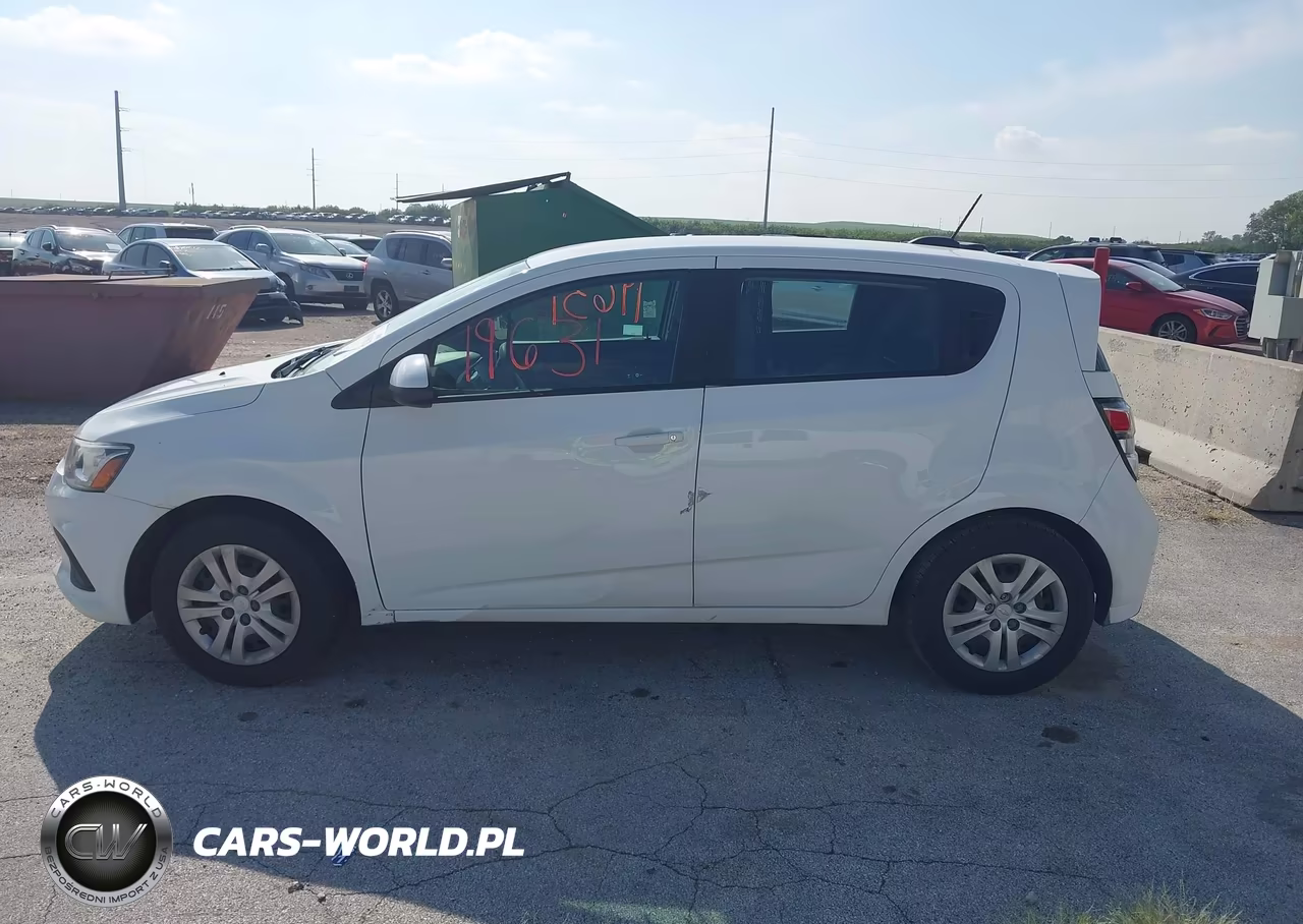2018 Chevrolet Sonic Lt Auto VIN:1G1JG6SH3J4133568 - 15