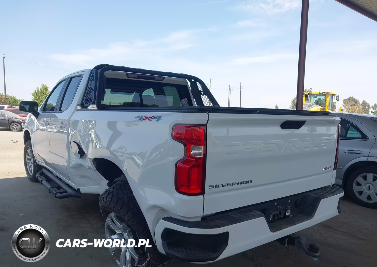 2019 Chevrolet Silverado 1500 Rst VIN:1GCRYEEDXKZ193975 - 3