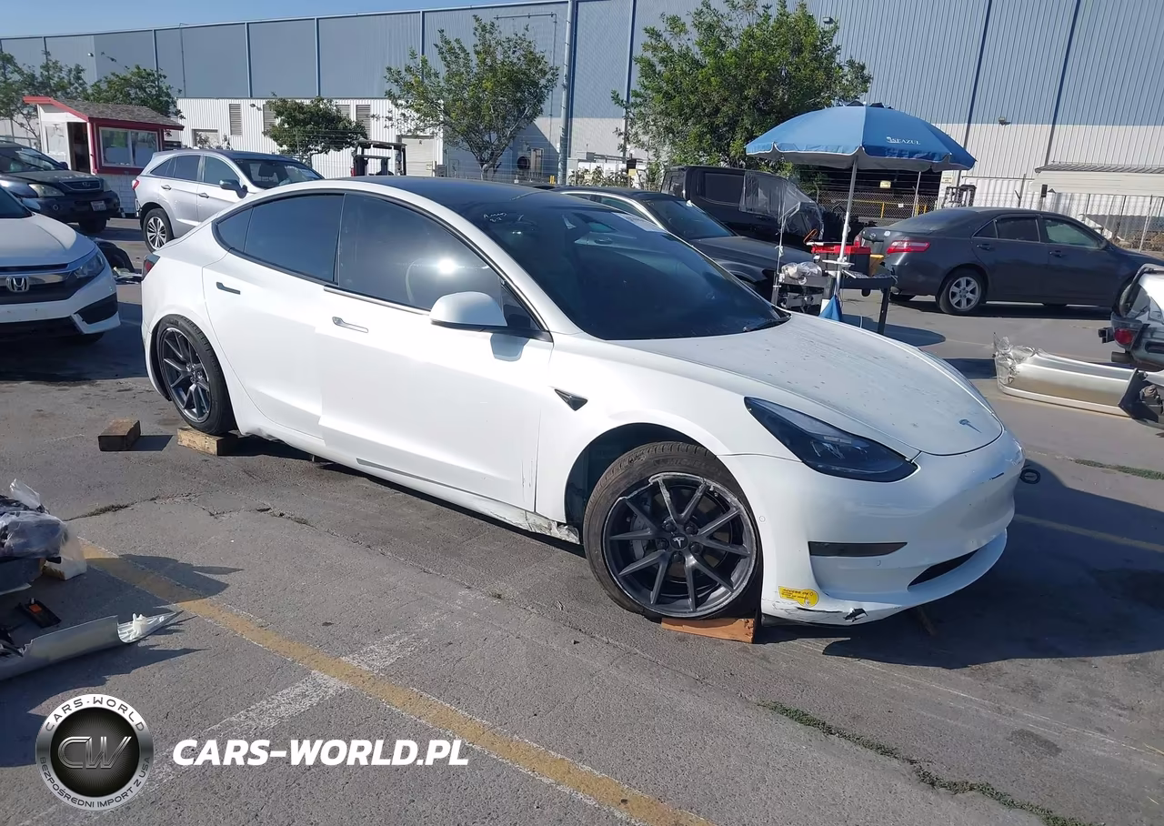 2022 Tesla Model 3 Rear-Wheel Drive – zdjęcie 1 z 23