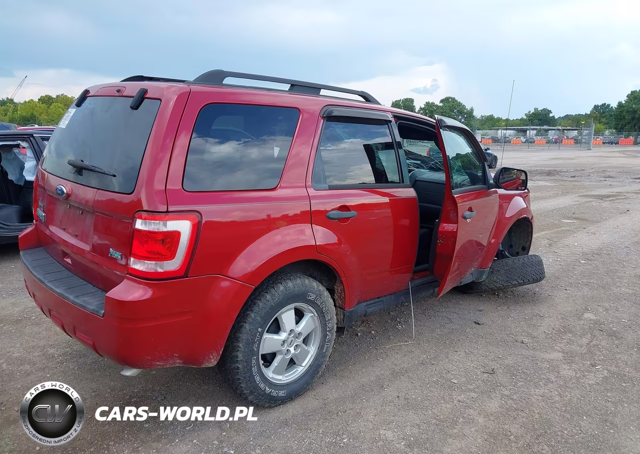 2010 Ford Escape Xlt VIN:1FMCU9DG6AKB90515 - 4
