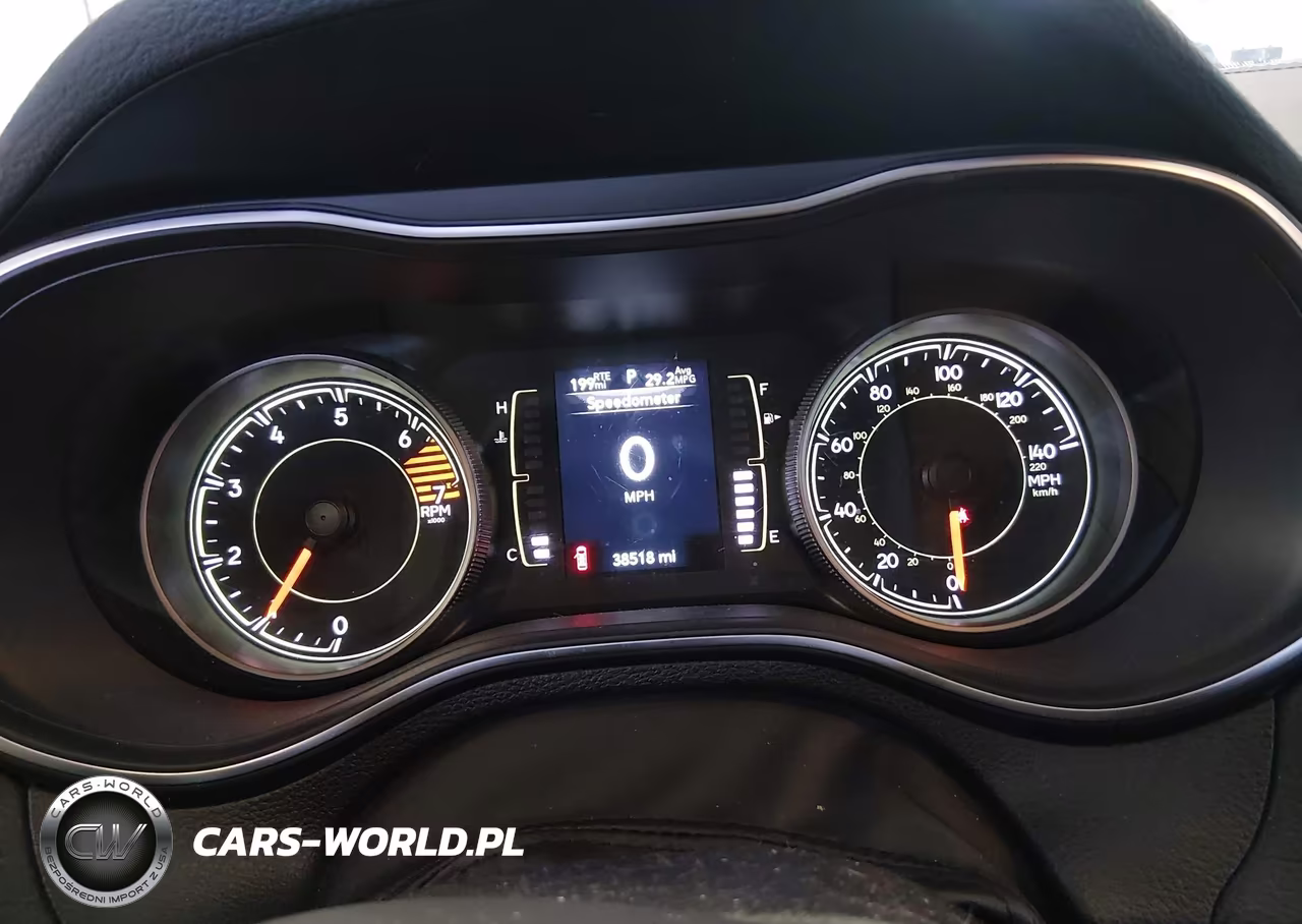 2019 Jeep Cherokee Latitude 4X4 VIN:1C4PJMCB7KD406756 - 7