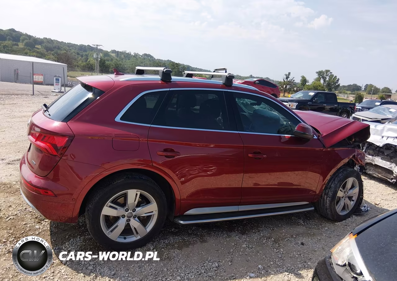 2019 Audi Q5 45 Premium VIN:WA1CNAFYXK2113330 - 13