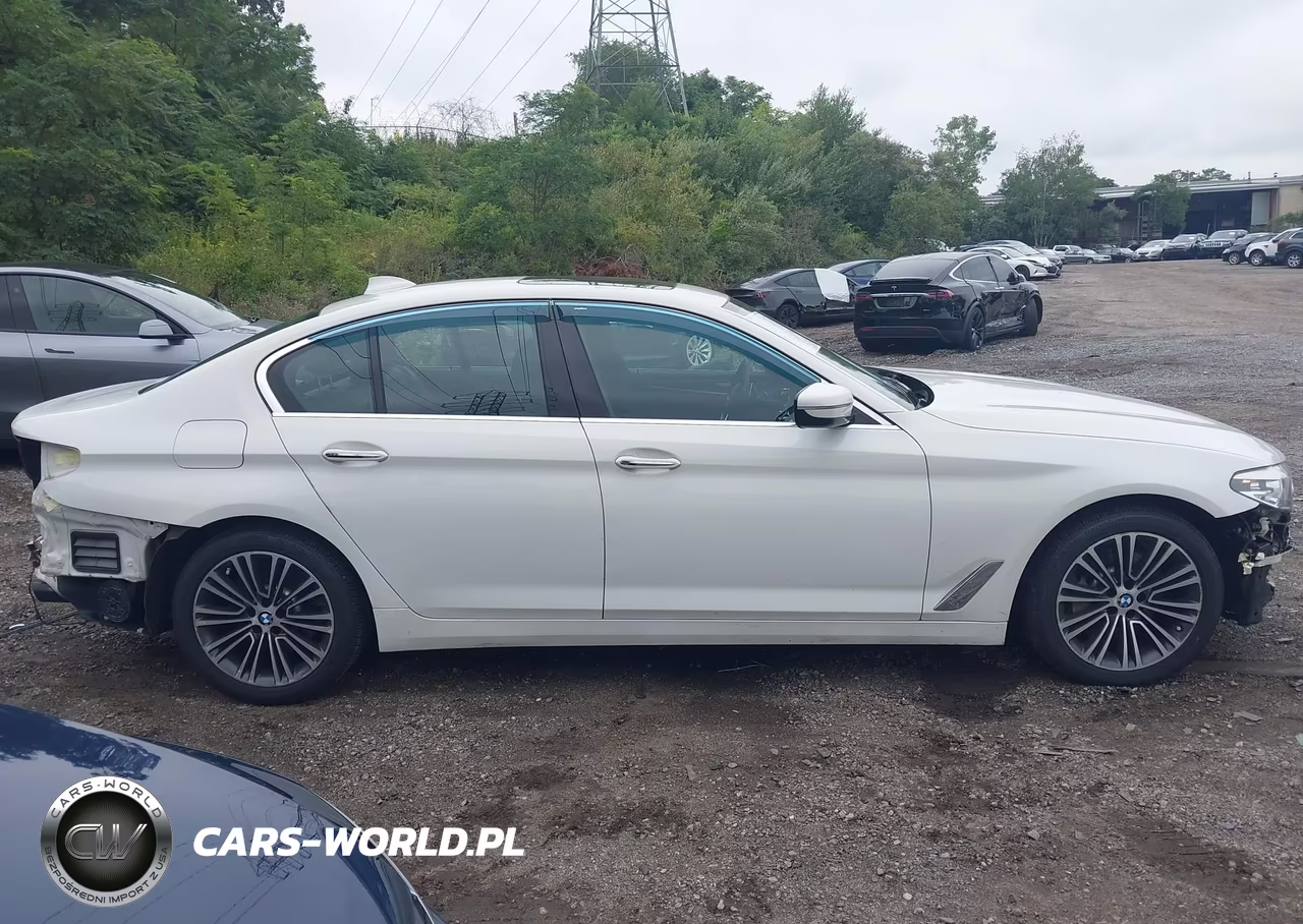 2018 BMW 530I xDrive VIN:WBAJA7C56JG908573 - 14