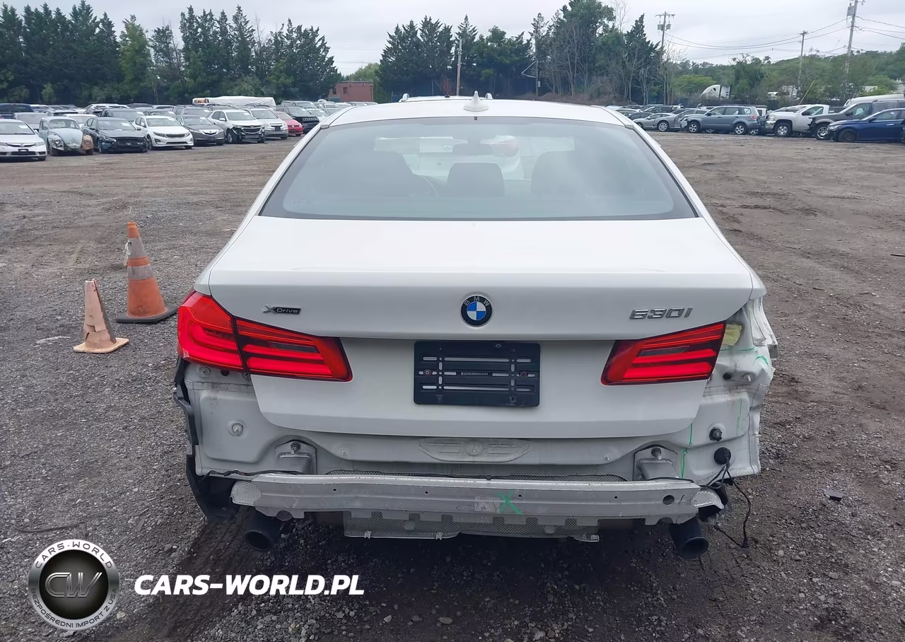 2018 BMW 530I xDrive VIN:WBAJA7C56JG908573 - 17