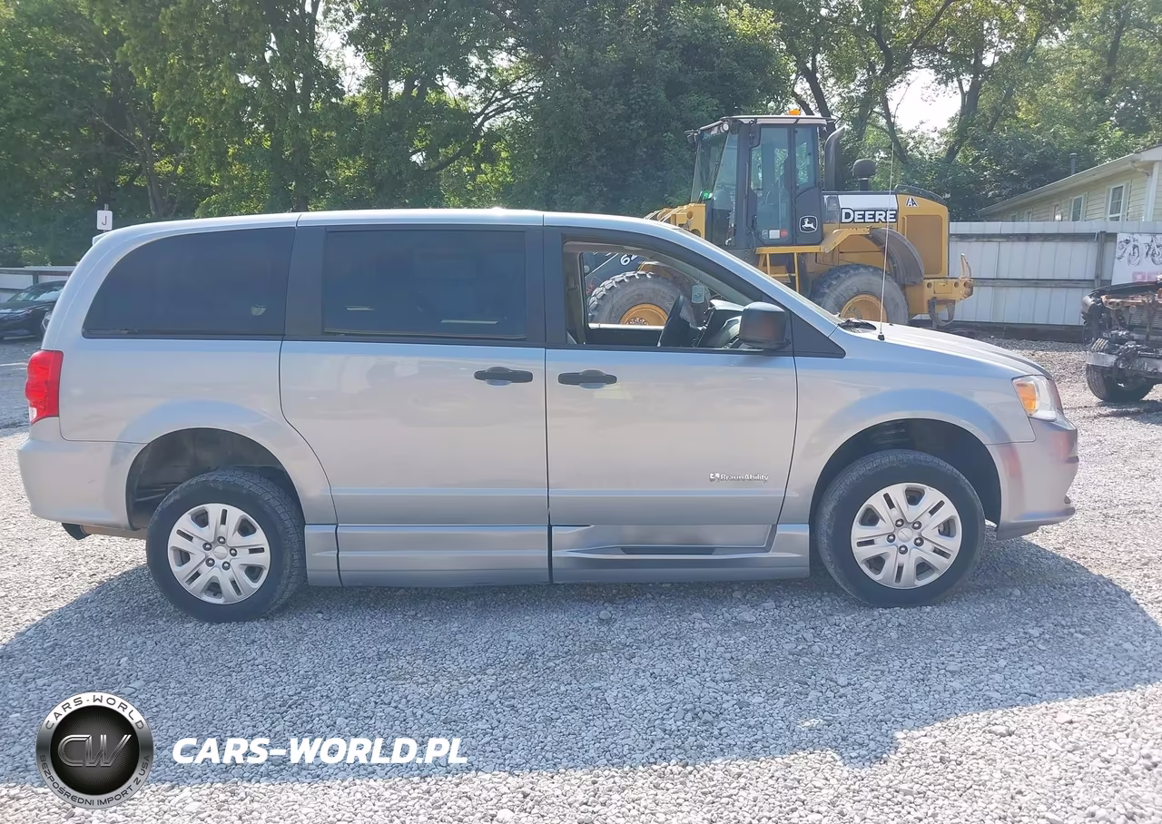 2019 Dodge Grand Caravan Se VIN:2C7WDGBG9KR672846 - 13