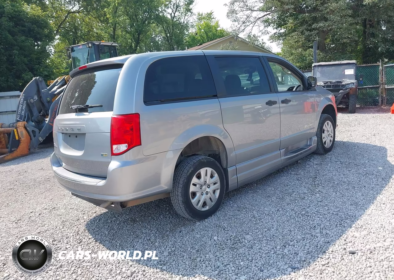 2019 Dodge Grand Caravan Se VIN:2C7WDGBG9KR672846 - 4