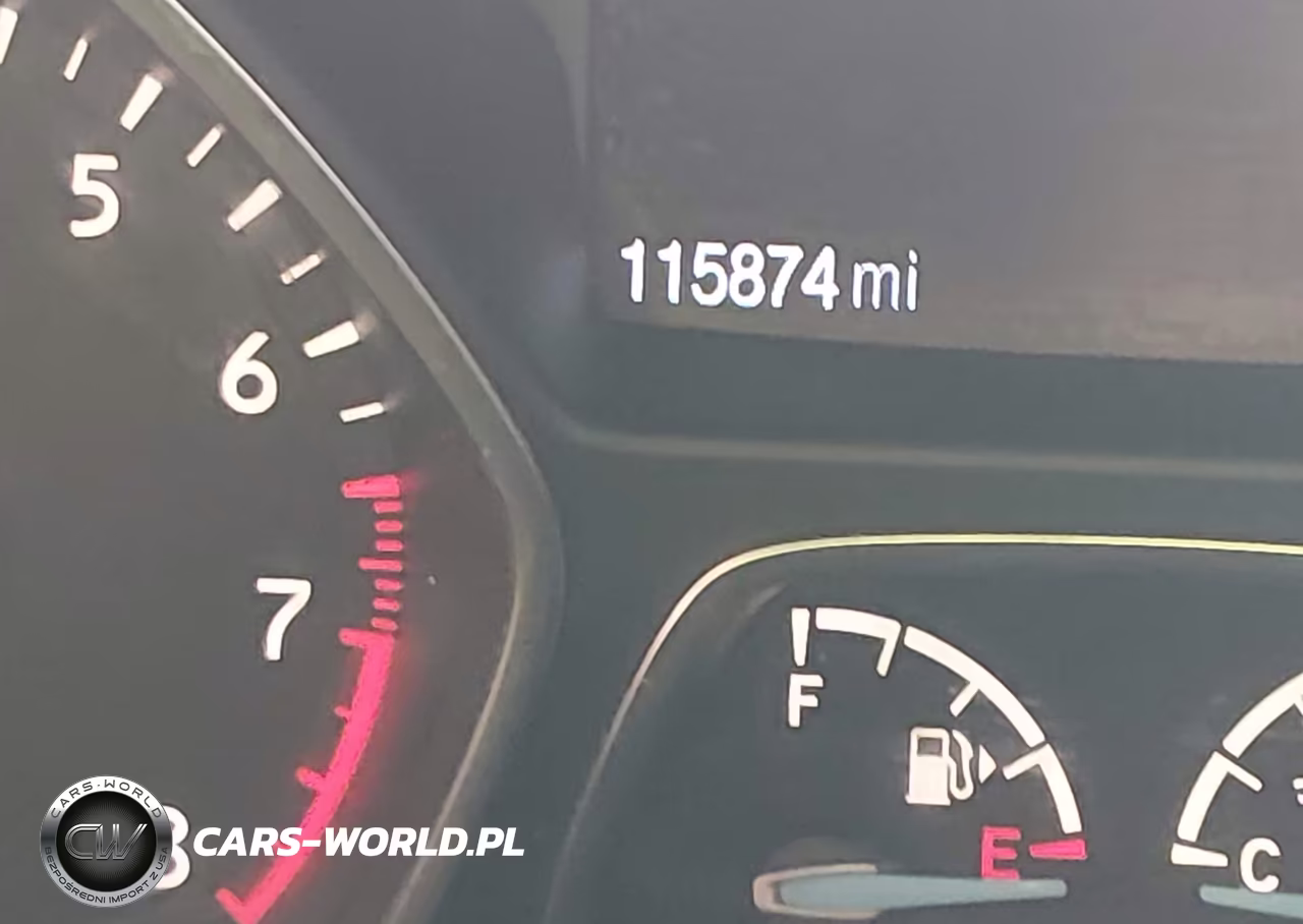 2017 Ford Escape Titanium VIN:1FMCU9J95HUE70477 - 14