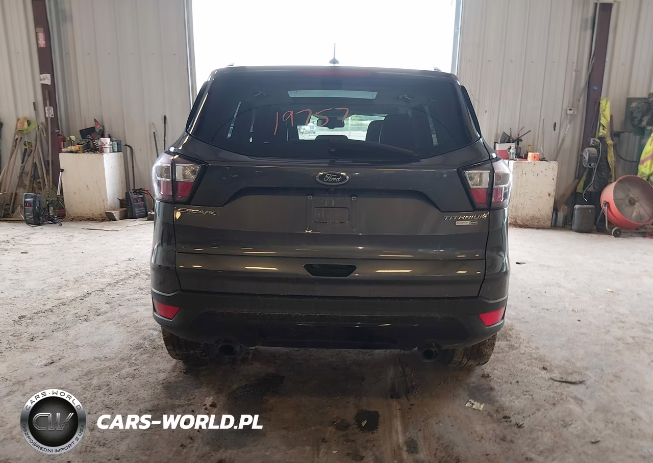 2017 Ford Escape Titanium VIN:1FMCU9J95HUE70477 - 15