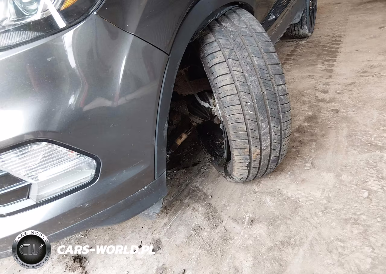 2017 Ford Escape Titanium VIN:1FMCU9J95HUE70477 - 16