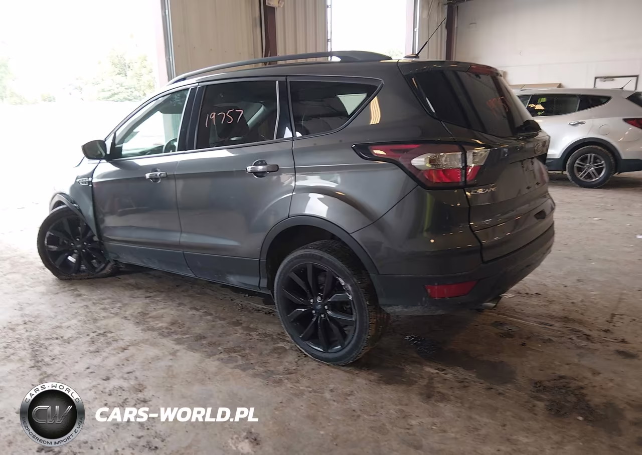 2017 Ford Escape Titanium VIN:1FMCU9J95HUE70477 - 3