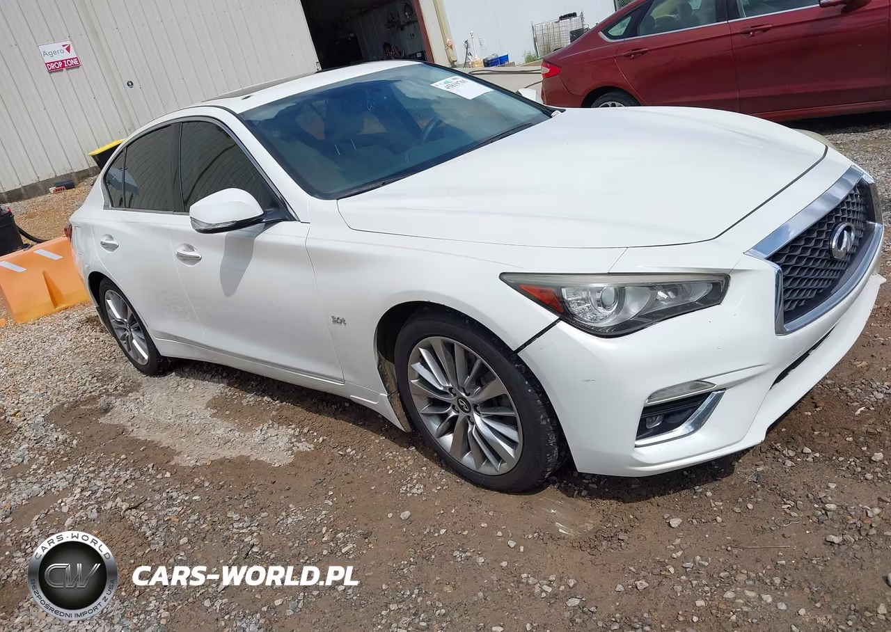 2018 Infiniti Q50 3.0T Luxe – zdjęcie 1 z 16