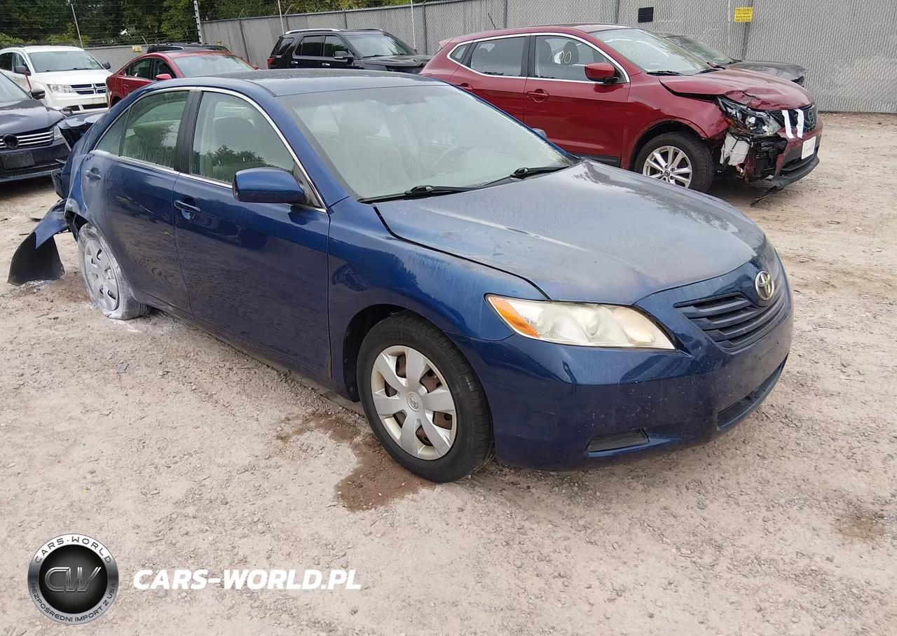 2009 Toyota Camry Le – zdjęcie 1 z 16