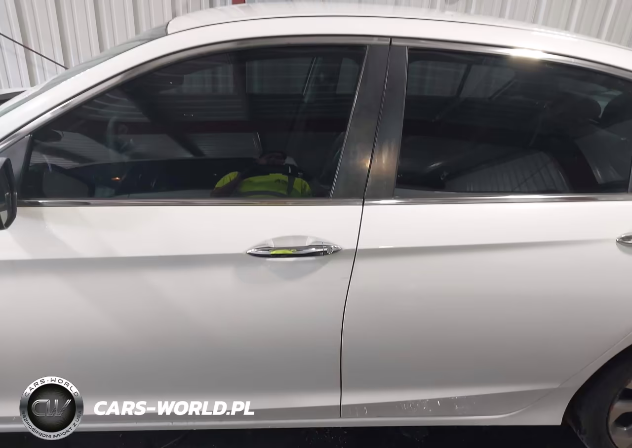 2015 Honda Accord Sport VIN:1HGCR2F57FA251877 - 15