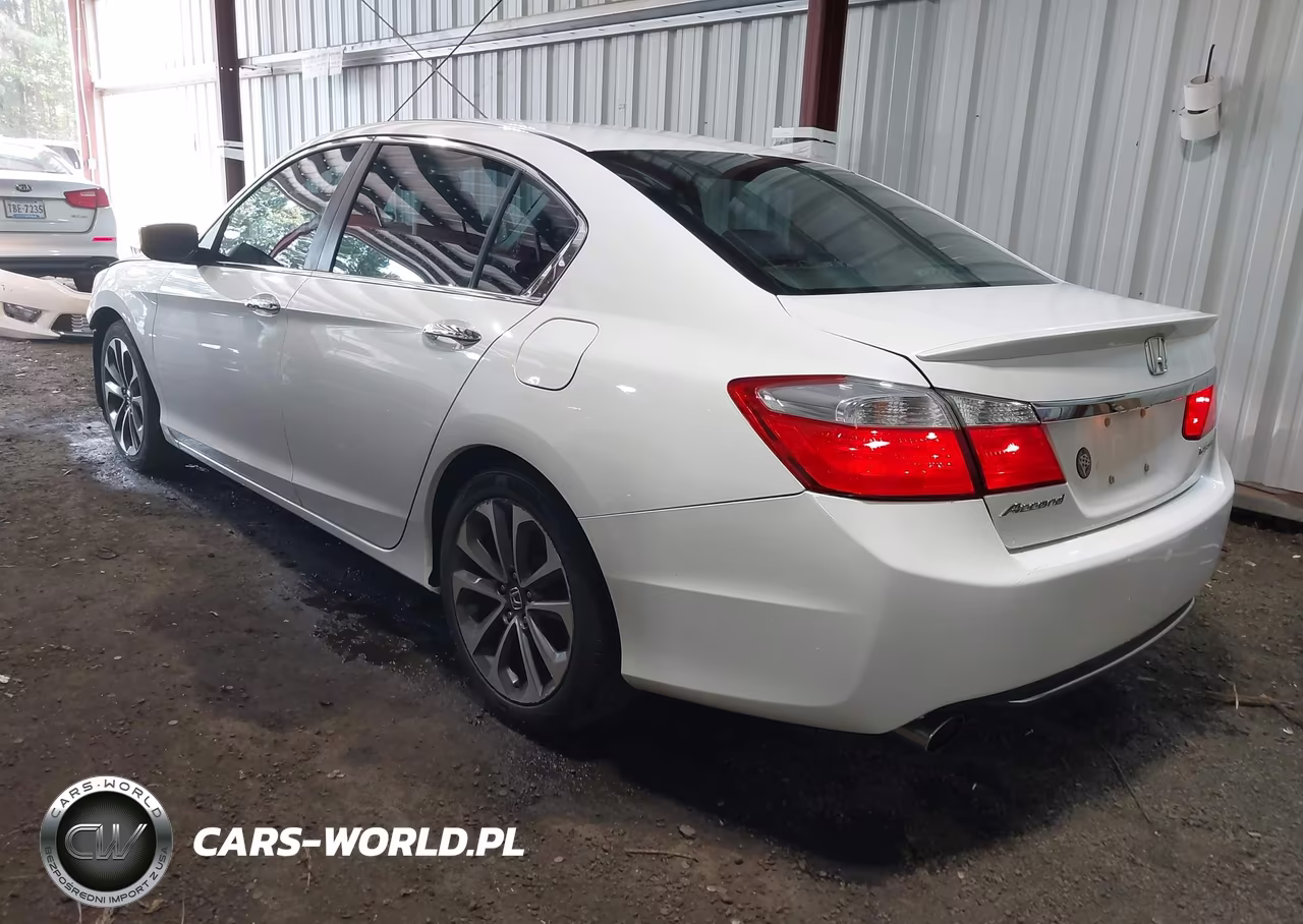 2015 Honda Accord Sport VIN:1HGCR2F57FA251877 - 3