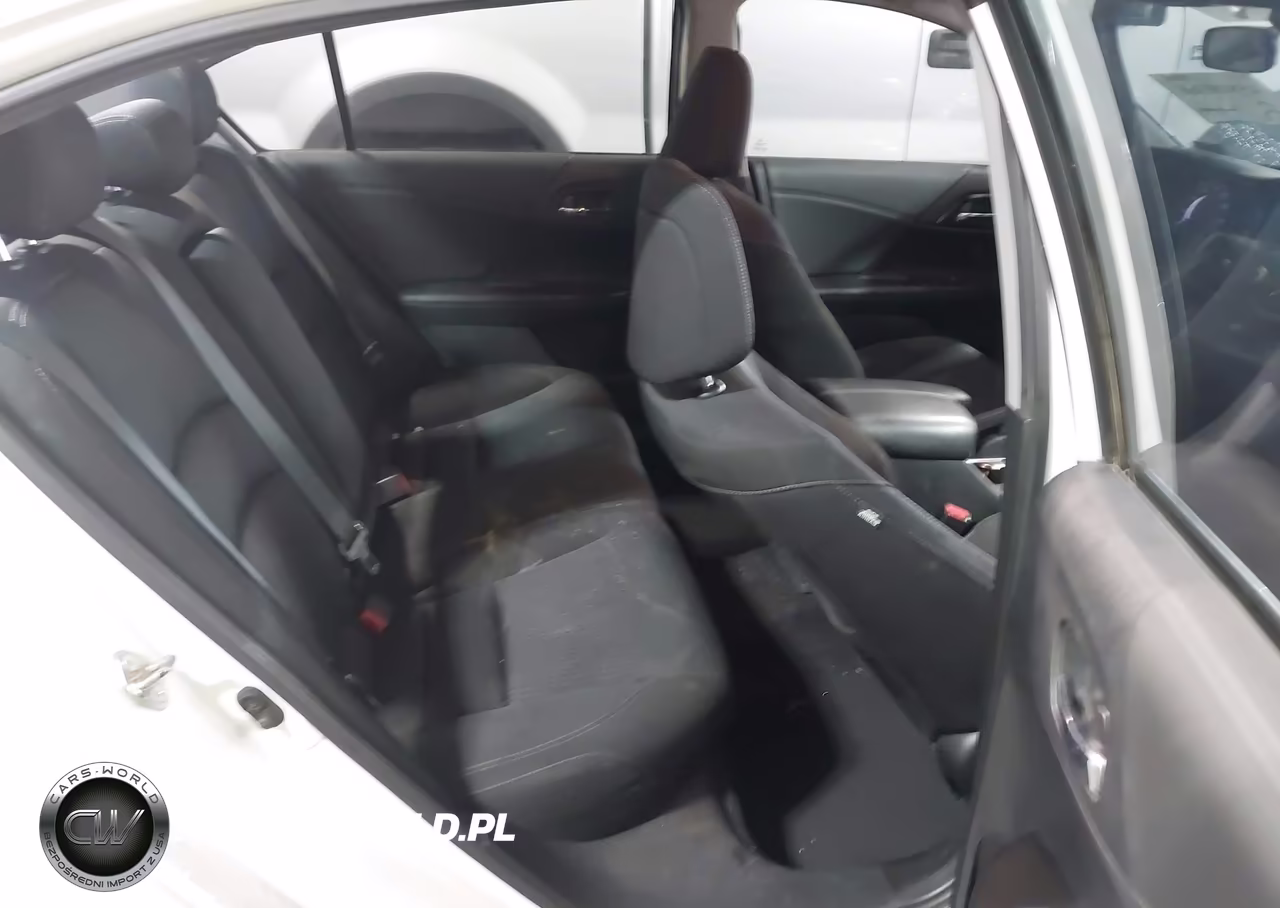 2015 Honda Accord Sport VIN:1HGCR2F57FA251877 - 8