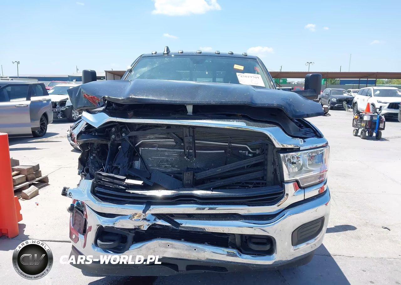 2020 Ram 3500 Tradesman 4X4 8' Box VIN:3C63RRGL5LG176329 - 13