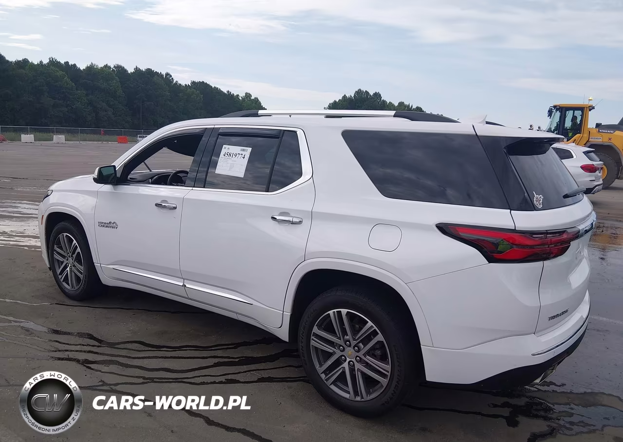 2023 Chevrolet Traverse Fwd High Country VIN:1GNERNKW5PJ224886 - 3