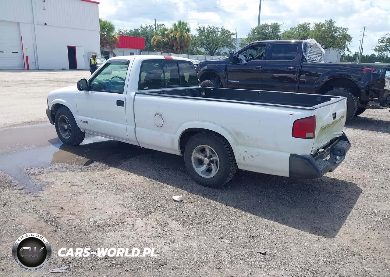 1997 Chevrolet S-10 Fleetside VIN:1GCCS14X7V8190179 - 3