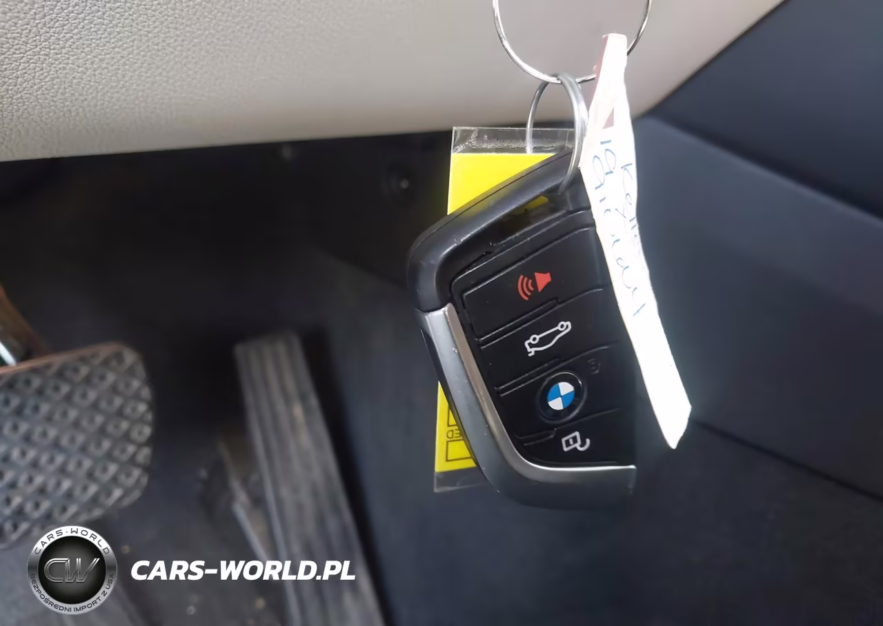 2019 BMW X3 Sdrive30I VIN:5UXTR7C56KLF32505 - 11