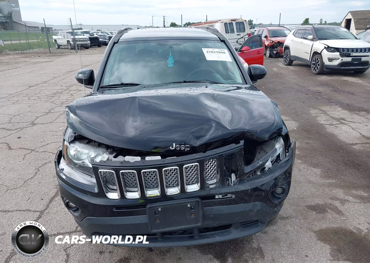 2014 Jeep Compass Latitude VIN:1C4NJDEB7ED670990 - 13