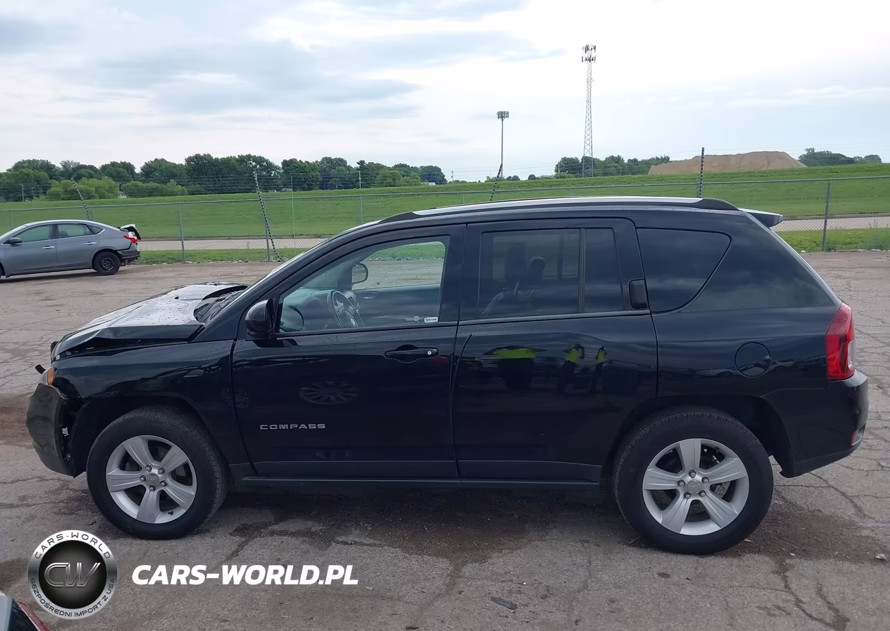 2014 Jeep Compass Latitude VIN:1C4NJDEB7ED670990 - 15