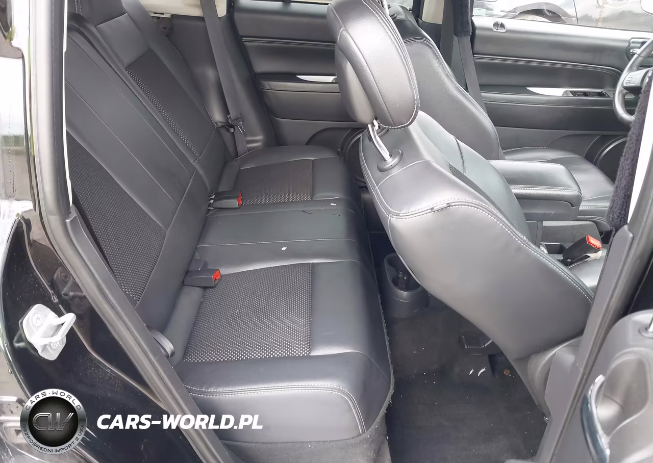 2014 Jeep Compass Latitude VIN:1C4NJDEB7ED670990 - 8
