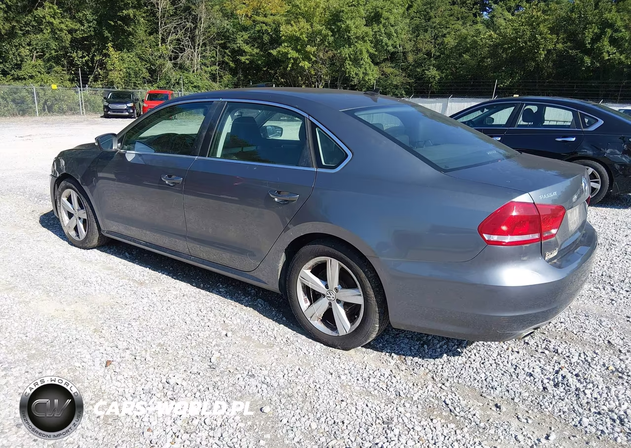 2015 Volkswagen Passat 1.8T Se VIN:1VWBS7A30FC055895 - 3
