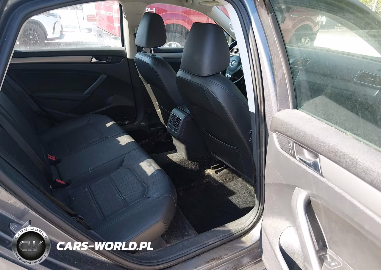 2015 Volkswagen Passat 1.8T Se VIN:1VWBS7A30FC055895 - 8