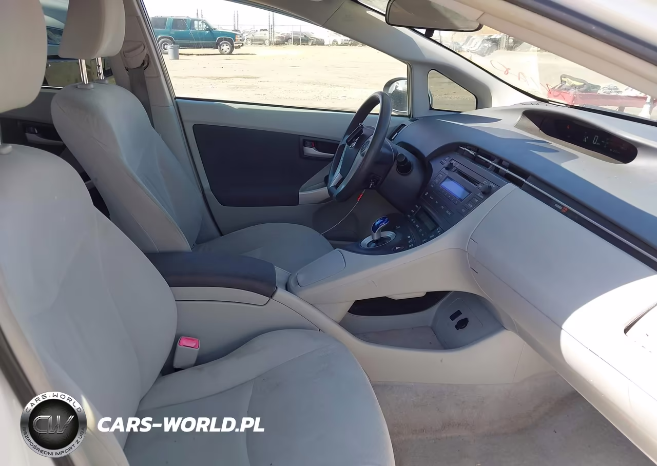 2010 Toyota Prius Iii VIN:JTDKN3DU8A5209936 - 5