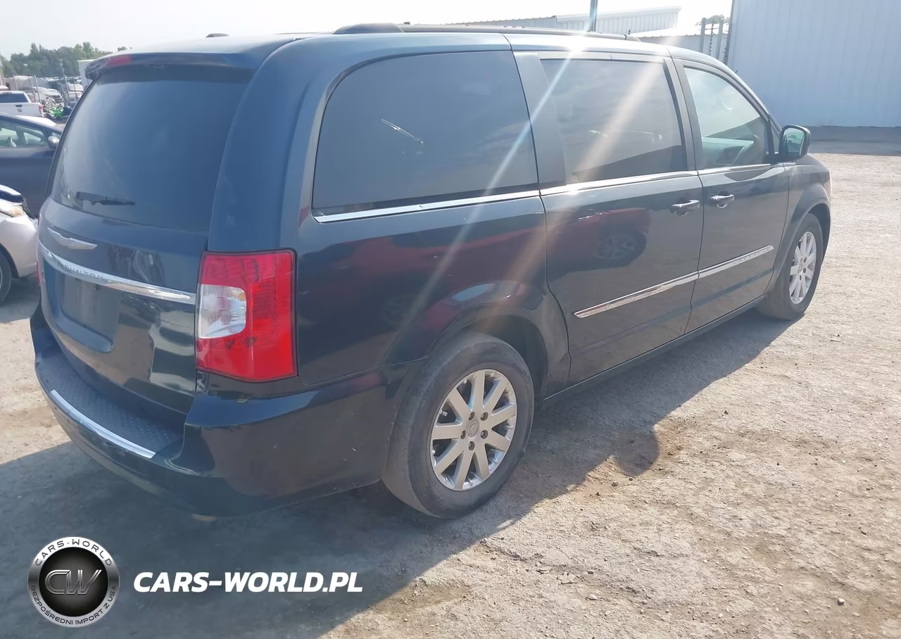 2014 Chrysler Town & Country Touring VIN:2C4RC1BGXER216904 - 4