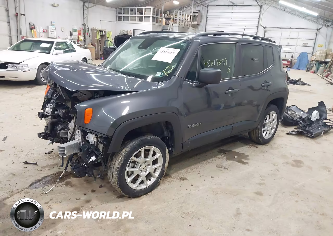 2023 Jeep Renegade Latitude VIN:ZACNJDB1XPPP61586 - 2