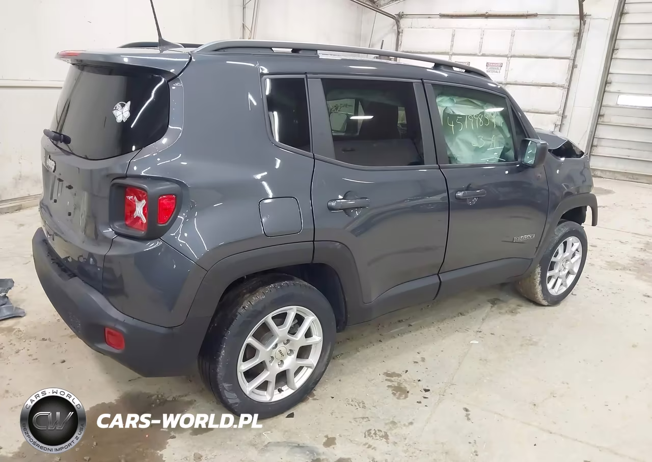 2023 Jeep Renegade Latitude VIN:ZACNJDB1XPPP61586 - 4