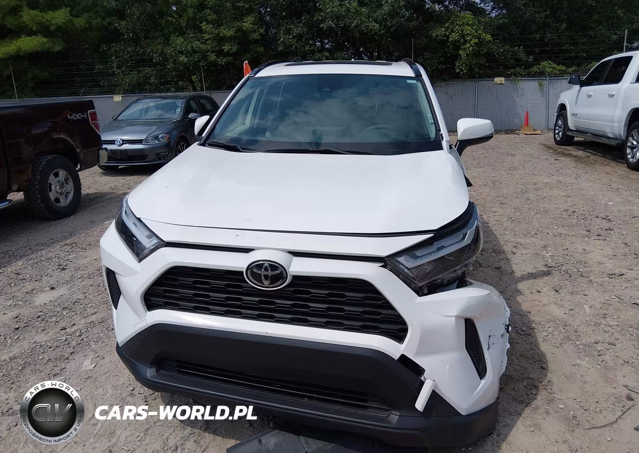 2025 Toyota Rav4 Hybrid Xle VIN:JTMRWRFV7SD313054 - 13