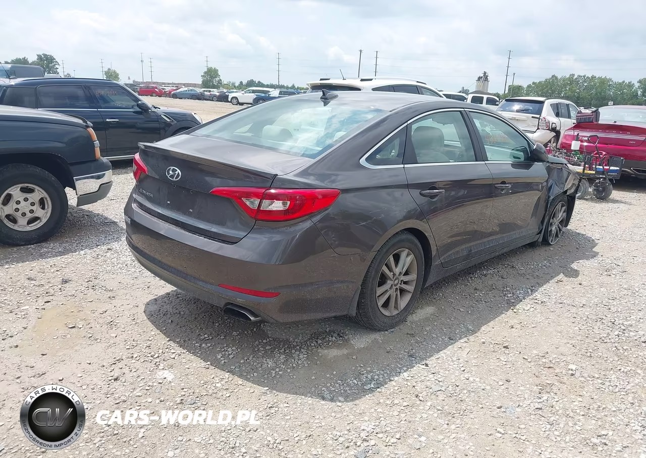 2017 Hyundai Sonata Se VIN:5NPE24AF8HH465313 - 4
