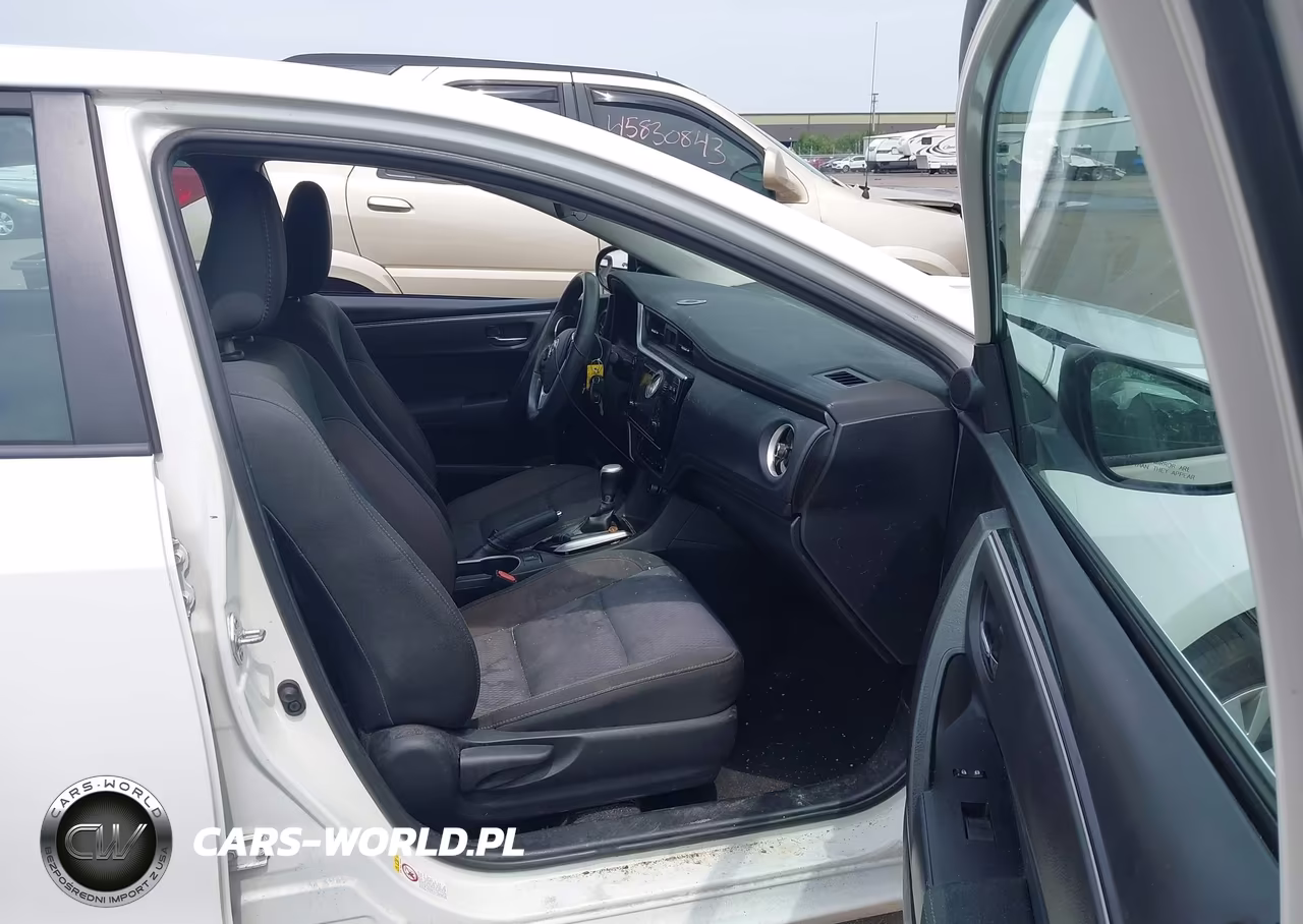 2017 Toyota Corolla Le VIN:2T1BURHE8HC874034 - 5
