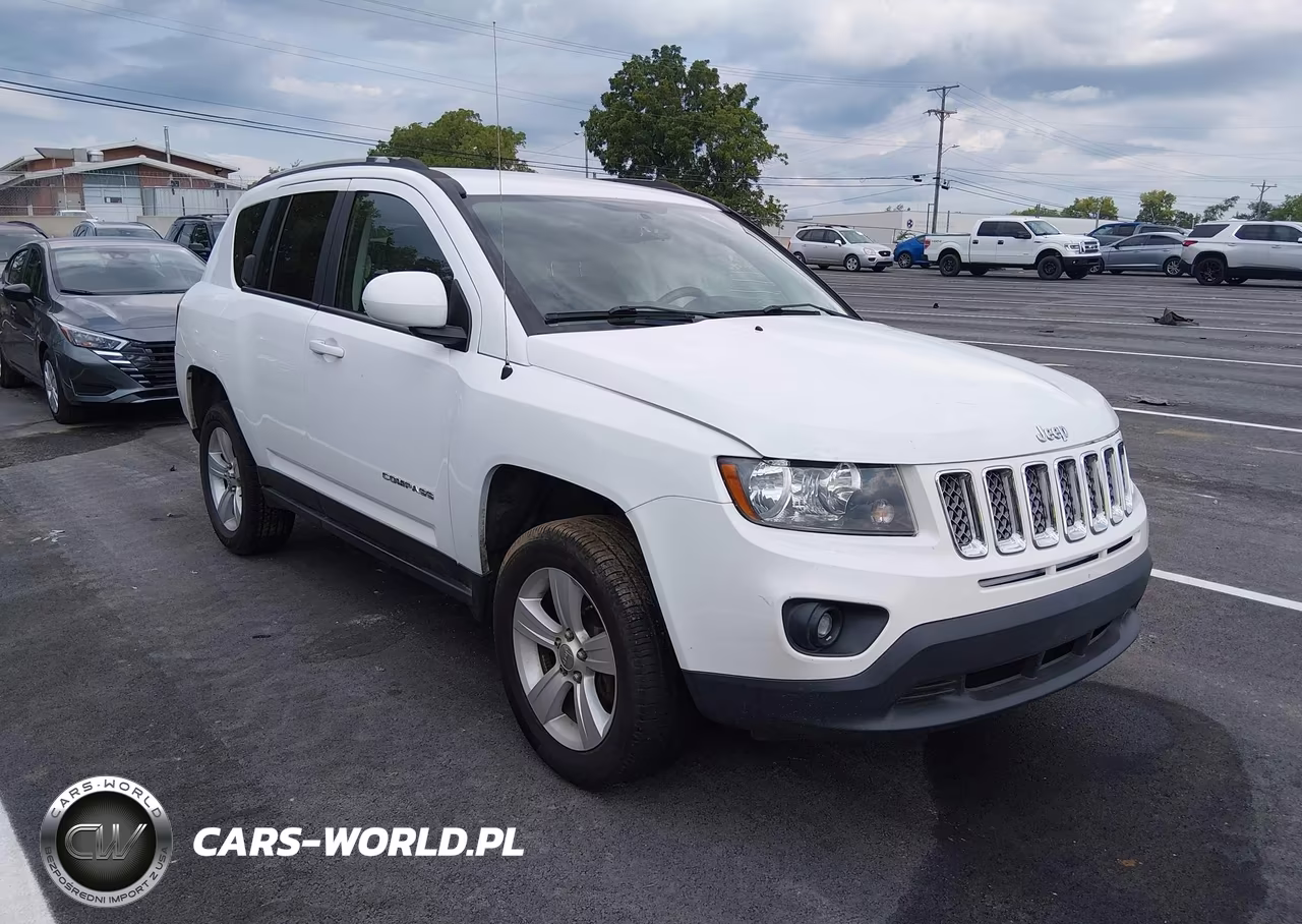 2017 Jeep Compass Latitude – zdjęcie 1 z 16