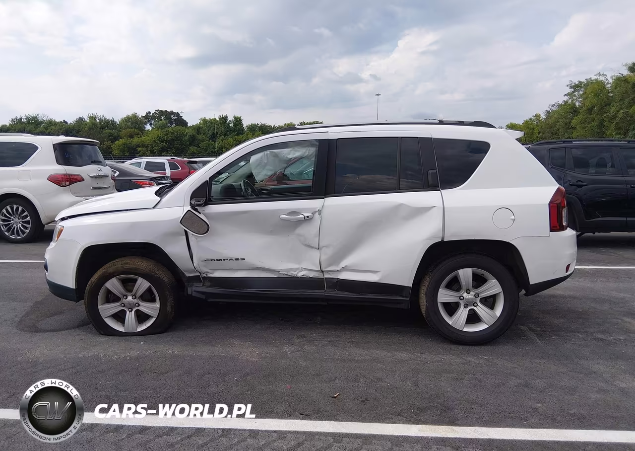 2017 Jeep Compass Latitude VIN:1C4NJDEBXHD204684 - 14