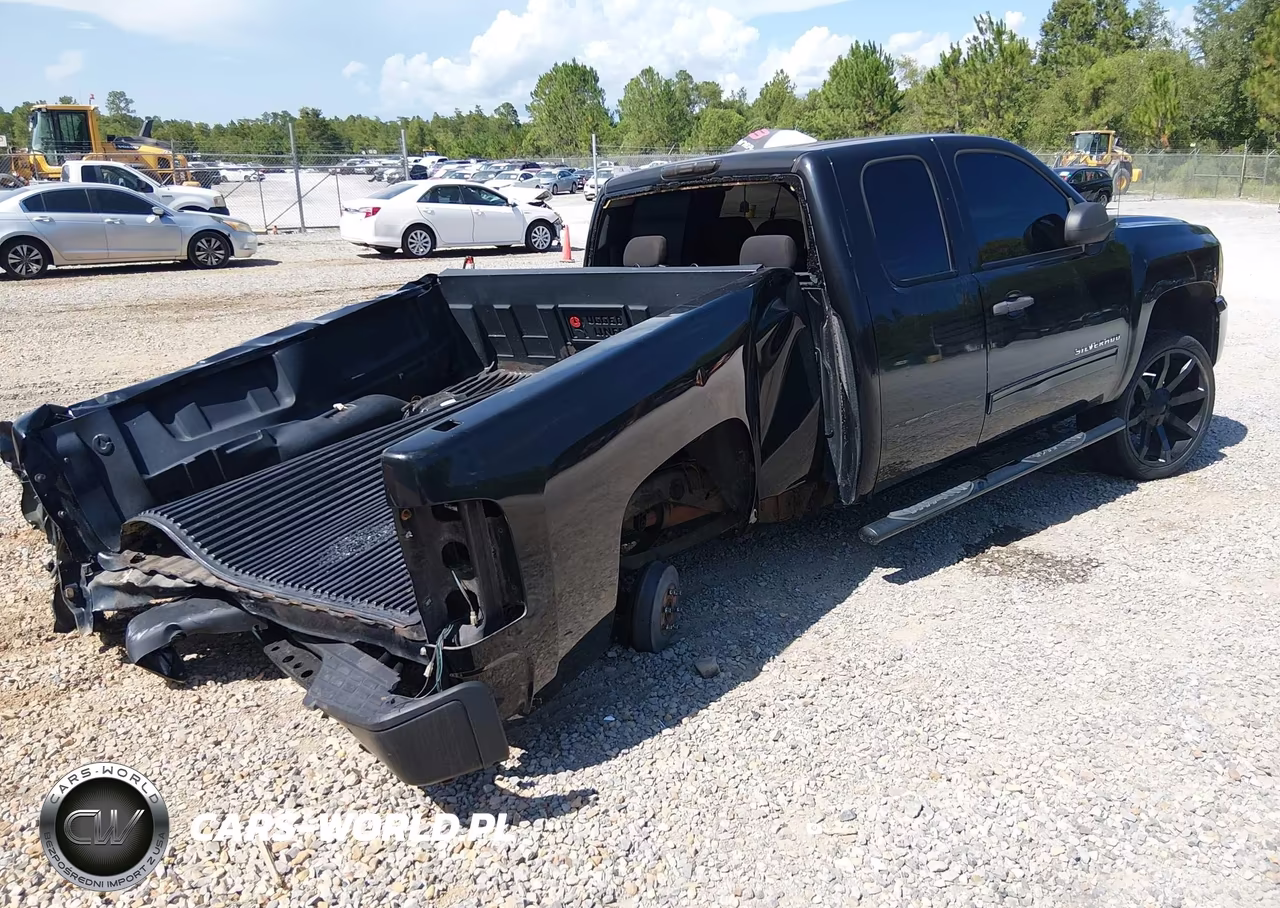 2010 Chevrolet Silverado 1500 Lt VIN:1GCSCSE09AZ155907 - 4