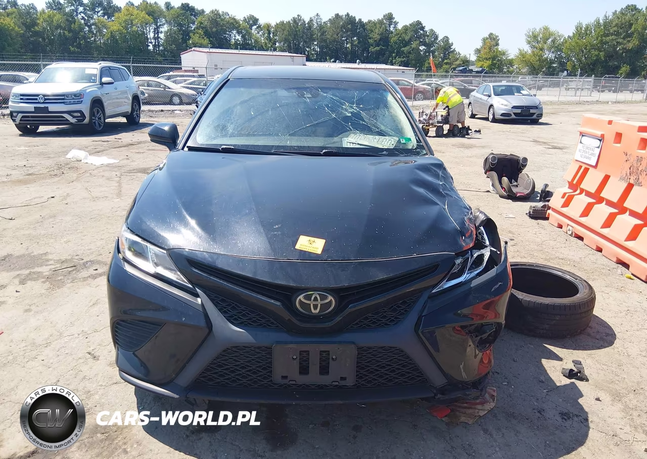 2020 Toyota Camry Se VIN:4T1G11AK9LU396584 - 13