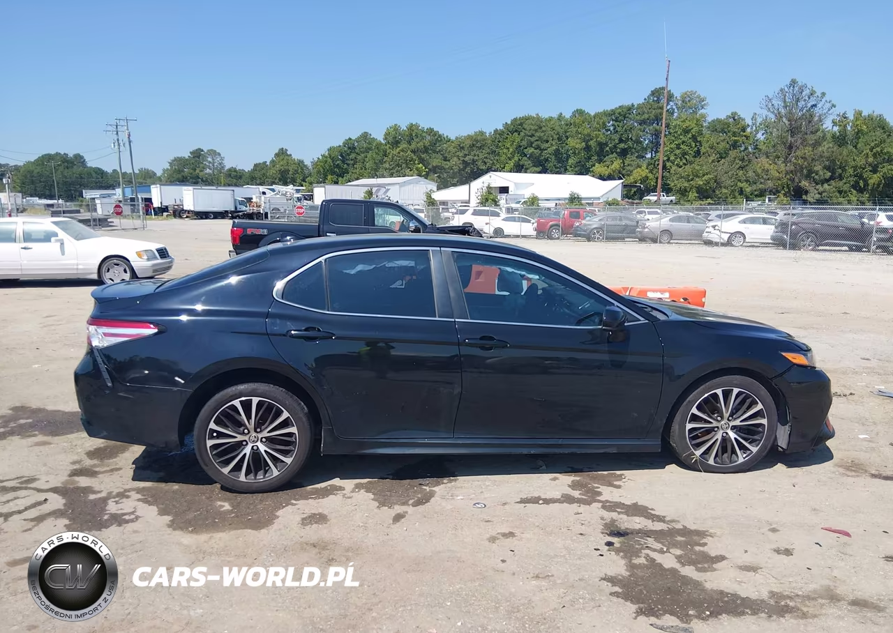 2020 Toyota Camry Se VIN:4T1G11AK9LU396584 - 14