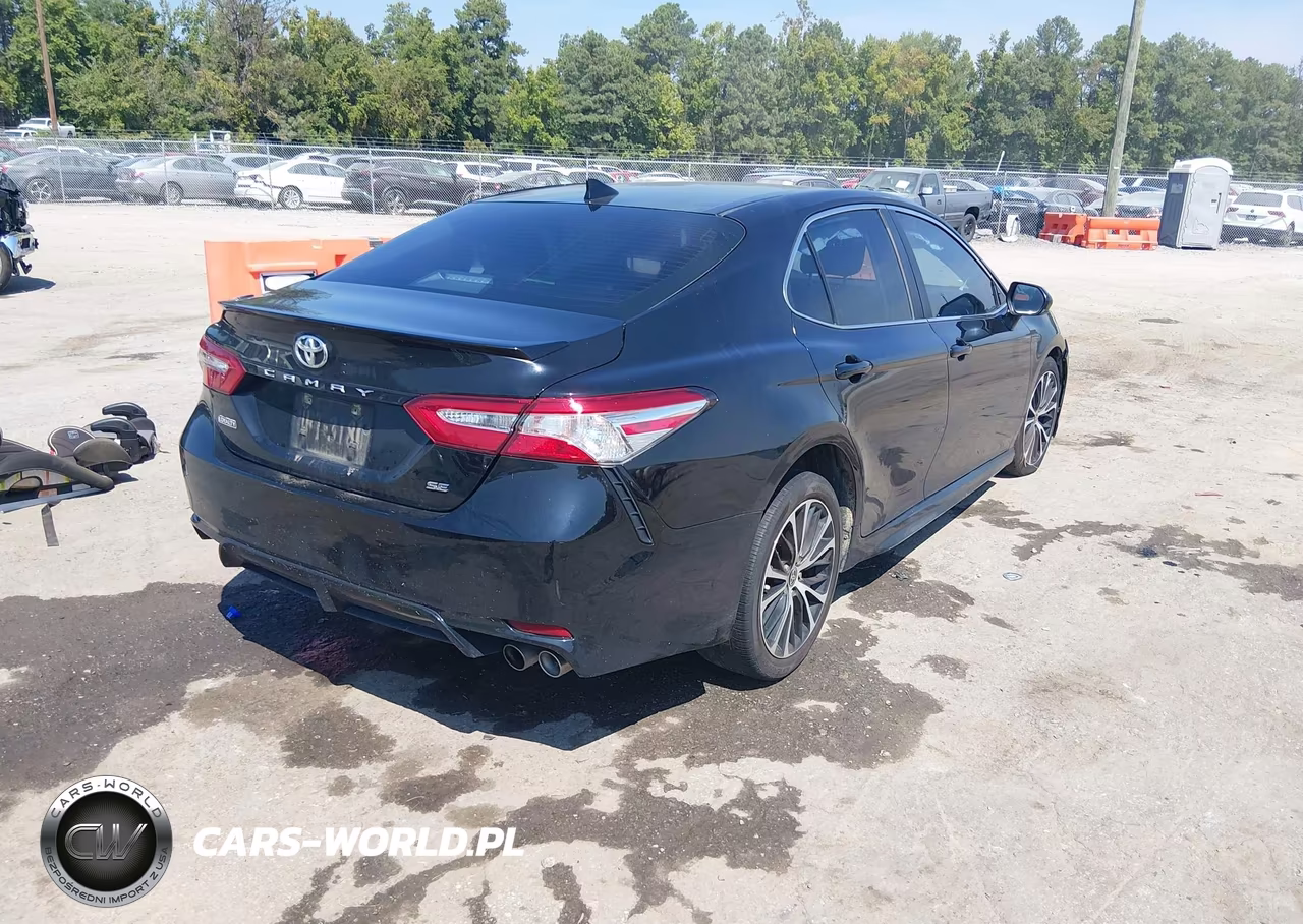 2020 Toyota Camry Se VIN:4T1G11AK9LU396584 - 4