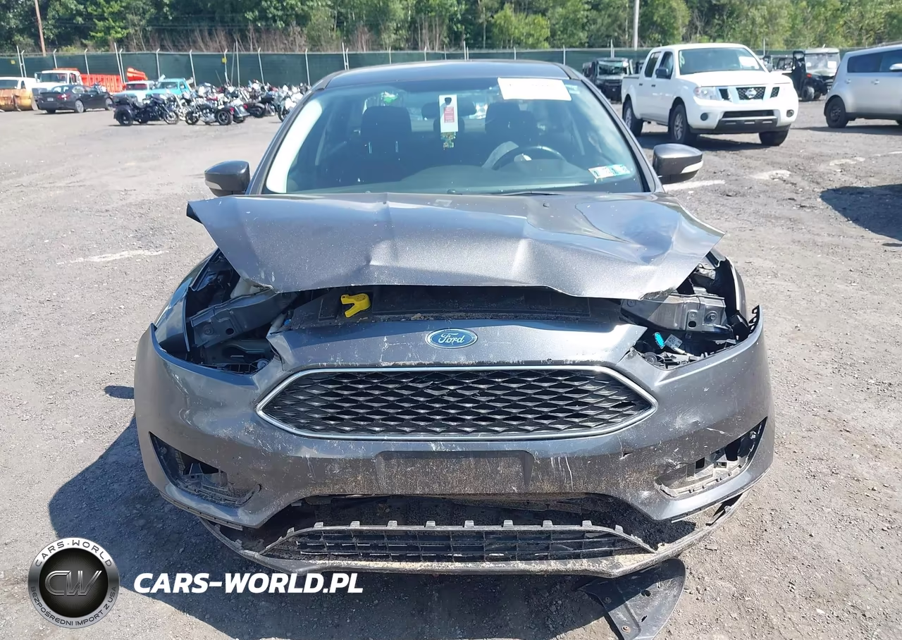 2016 Ford Focus Se VIN:1FADP3F23GL224711 - 12