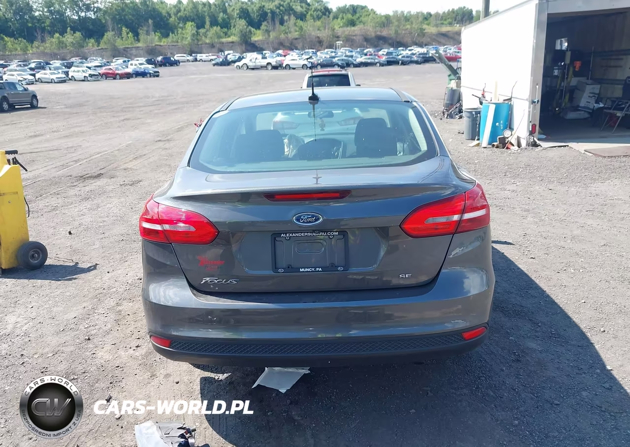 2016 Ford Focus Se VIN:1FADP3F23GL224711 - 16