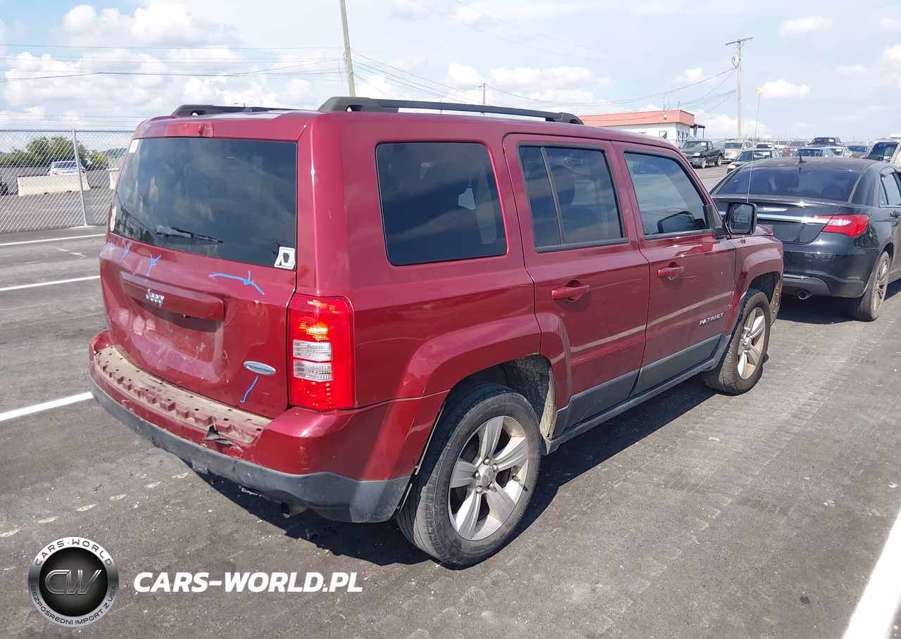 2016 Jeep Patriot Latitude VIN:1C4NJPFB1GD584173 - 4