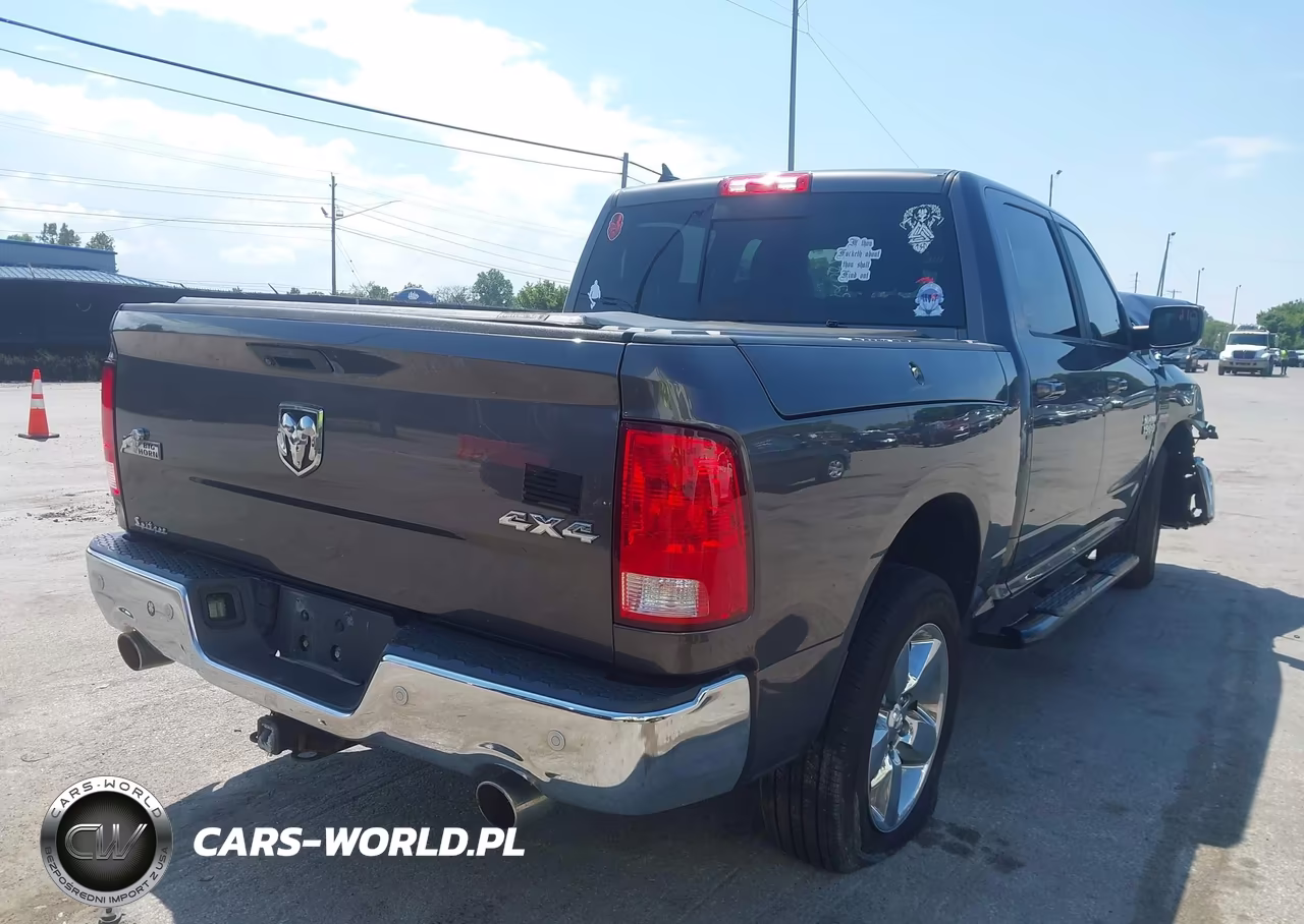2019 Ram 1500 Classic Big Horn 4X4 5'7 Box VIN:1C6RR7LT9KS569794 - 4