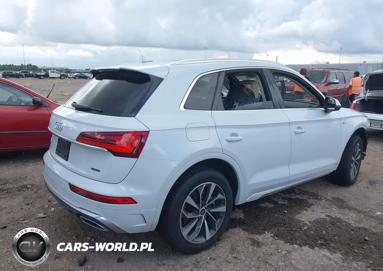 2023 Audi Q5 Premium Plus 45 Tfsi S Line Quattro VIN:WA1EAAFYXP2113047 - 4