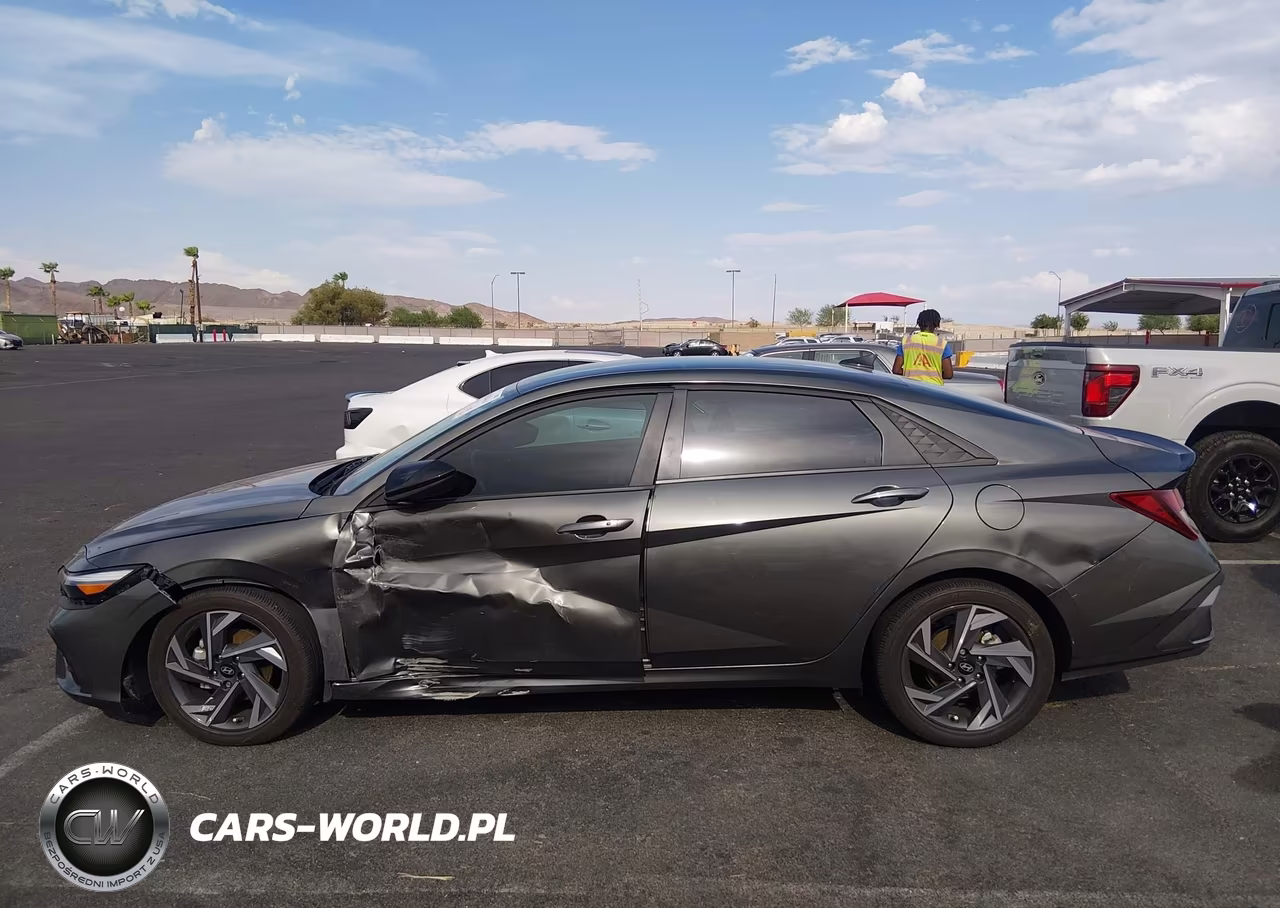 2025 Hyundai Elantra Sel Sport VIN:KMHLM4DG1SU906231 - 14
