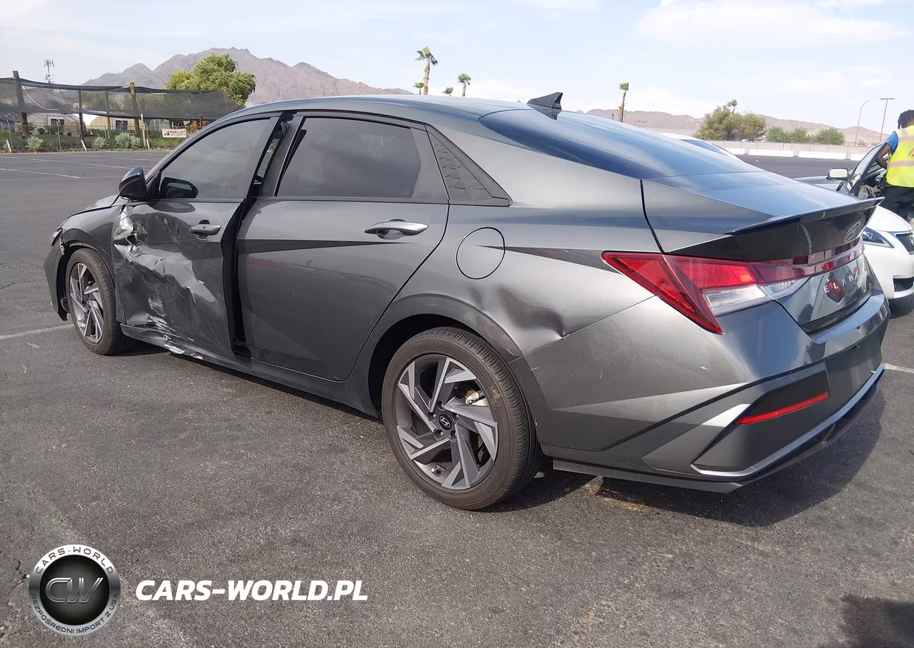 2025 Hyundai Elantra Sel Sport VIN:KMHLM4DG1SU906231 - 3