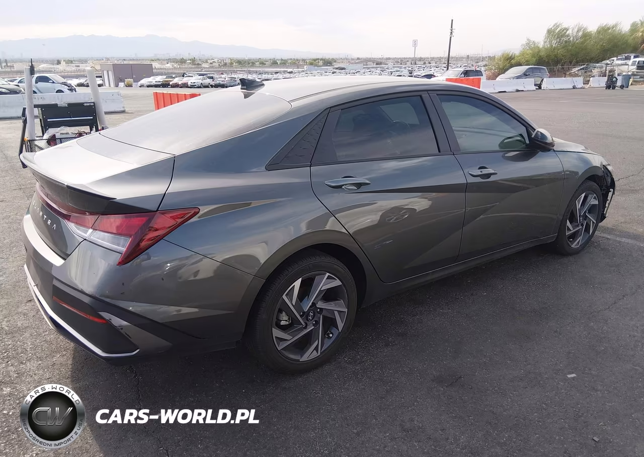 2025 Hyundai Elantra Sel Sport VIN:KMHLM4DG1SU906231 - 4